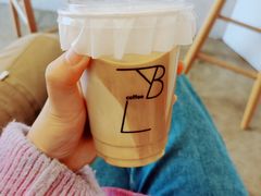 西班牙拿铁-LAB COFFEE来杯咖啡(浦仓路店)