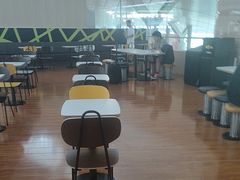 -麦当劳(鄂尔多斯机场店)