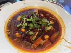 -川流不息·地道川菜·小龙虾(松东路店)