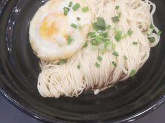 -鸿兴面馆馄饨小笼(稻香店)