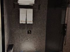 -万泊酒店(长沙五一广场国金中心店)