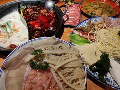 -周小明火锅(黑金冠社区店)