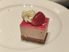 -东方红海鲜百汇(国际大厦店)