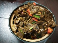 笋干烧肉-九华山友谊土菜馆 小资餐厅