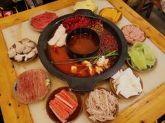 -黄潇洒老火锅(九眼桥宏济巷店)