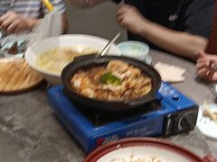 -有红鸡毛店·川菜(建设路店)