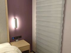 -麗枫酒店(成都理工大学地铁站店)