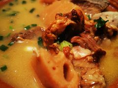 -黄泥岗·地道湖北菜(奥特莱斯店)