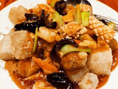 三鲜焖子-小船渔村•大连菜•大连焖鱼(黄河路店)