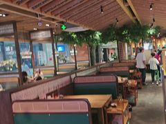 -野山舂·贵州现舂酸汤火锅(鸿通城店)