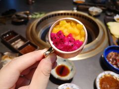 -铭牛烧肉·和牛海鲜自助(高新月牙湖店)