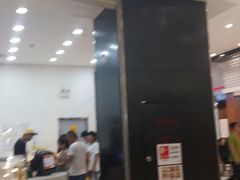 门面-周黑鸭(武汉汉阳区江城大道永旺店)