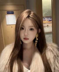 -慕名造型