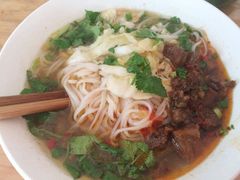-花溪巷牛肉粉(泉城路店)
