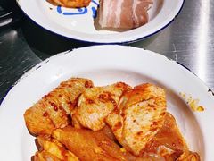 -马路牙子地桌烤肉(工体店)