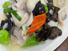 -胡子饮食店