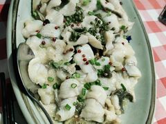 花椒蒸鲈鱼-龙桥私厨·姜花菊花过桥鱼·顺德菜(容桂店)