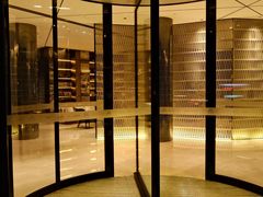 -杭州西湖湖滨银泰亚朵酒店