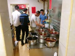 -正宗向东街新化特色牛肉粉馆(一中店)