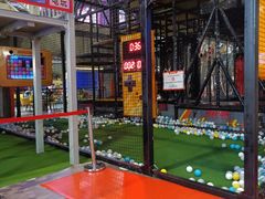 -嗨翻Hi-Fun竞技主题乐园·蹦床亲子生日轰趴(国光1937店)