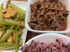 -老乡鸡(融科天地店)