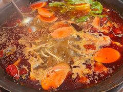 -旧街市鲜货老火锅(大光路店)