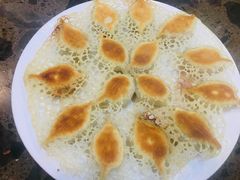 -周家大连水饺(美专校街店)
