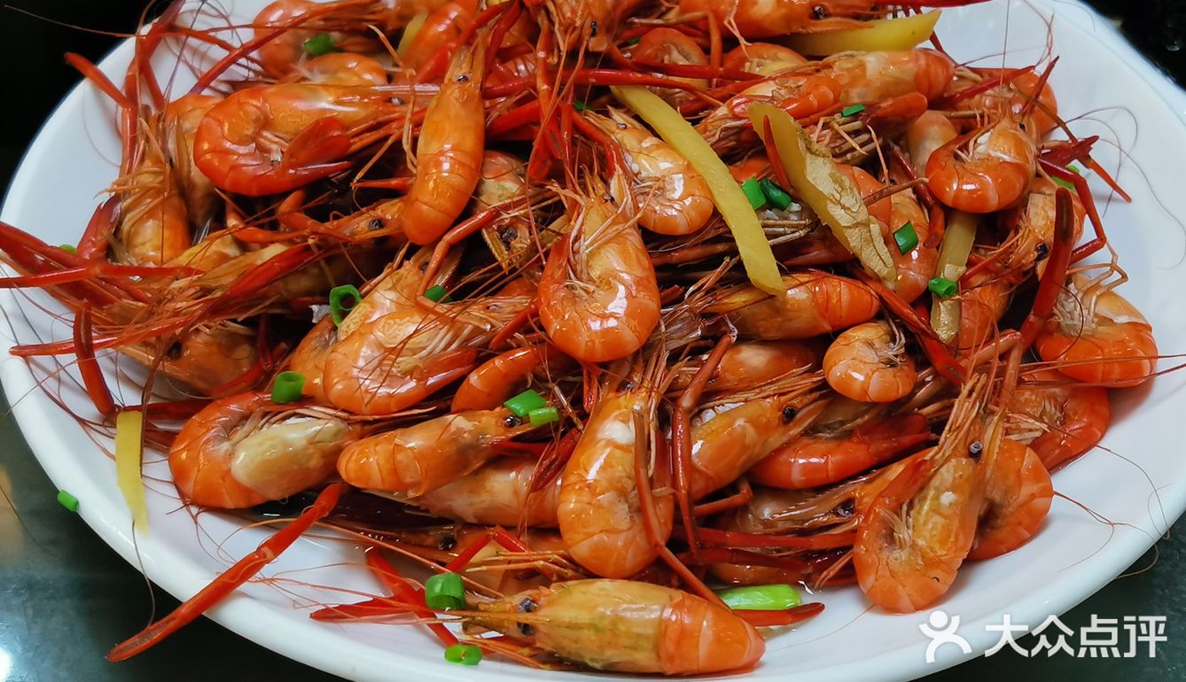 大年三十年夜饭，主打一个热闹团圆