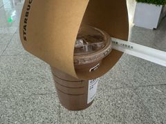 -星巴克(上海虹桥站2A检票口)