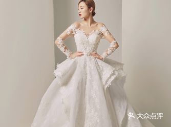 2020年由鱼线蕾丝设计将会风靡整个婚纱界