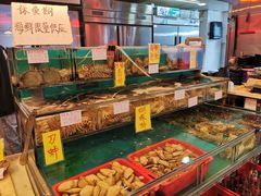 水产区-鲜入围煮花胶鸡海鲜火锅