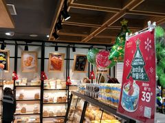 面包甜点陈列柜-卡吉诺动物奶油生日蛋糕(中原路店)