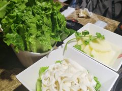 -七欣天香辣蟹火锅(常熟珠海路万达广场店)