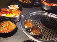 401烤肉店(弘大店)-401餐厅(弘大店)