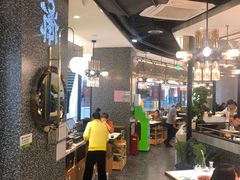 大堂-洪氏嗨捞·猪肚鸡火锅(阳光天地店)