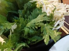 -虾弄弄海派小龙虾·牛羊蝎子火锅