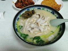 -明呈黄鱼面馆(斜土路店)