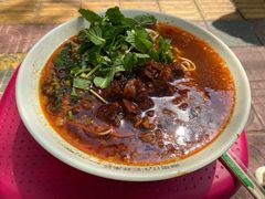 酱香牛肉细面-啊墨江牛烂烀米线