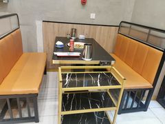 -牛串门串串香(东直门簋街总店)