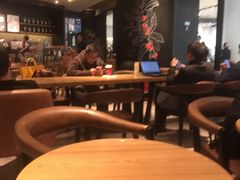 大堂-星巴克臻选(莘庄仲盛店)