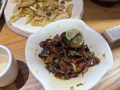 -隔壁老王·家常云南菜(花巷店)