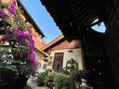 -藏地尼西黑陶餐馆.藏餐.酒馆
