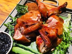 勐海烤小鸡-老滇山寨•云南特色菜•地方菜•民族风情歌舞表演(金碧店)