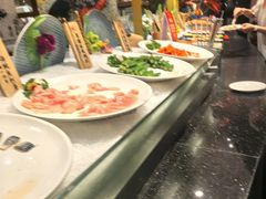 -四海一家自助餐(益田假日广场店)