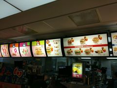 -麦当劳(轻轨曹杨路店)