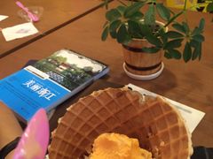 -新华里咖啡书吧(新华书店小寨店)