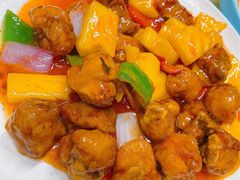 酸甜菠萝排骨-威记农庄-现点现做农家小炒.海鲜(金鼎店)
