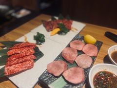 -炼火烤肉店