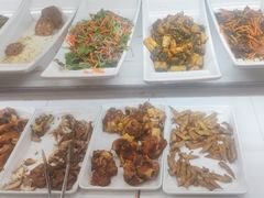 -哈尔滨小酒馆·鲜肉现穿自助烧烤(康新花园店)