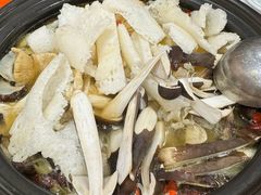 -菌之家·专业纯野生菌火锅·特色炒菌